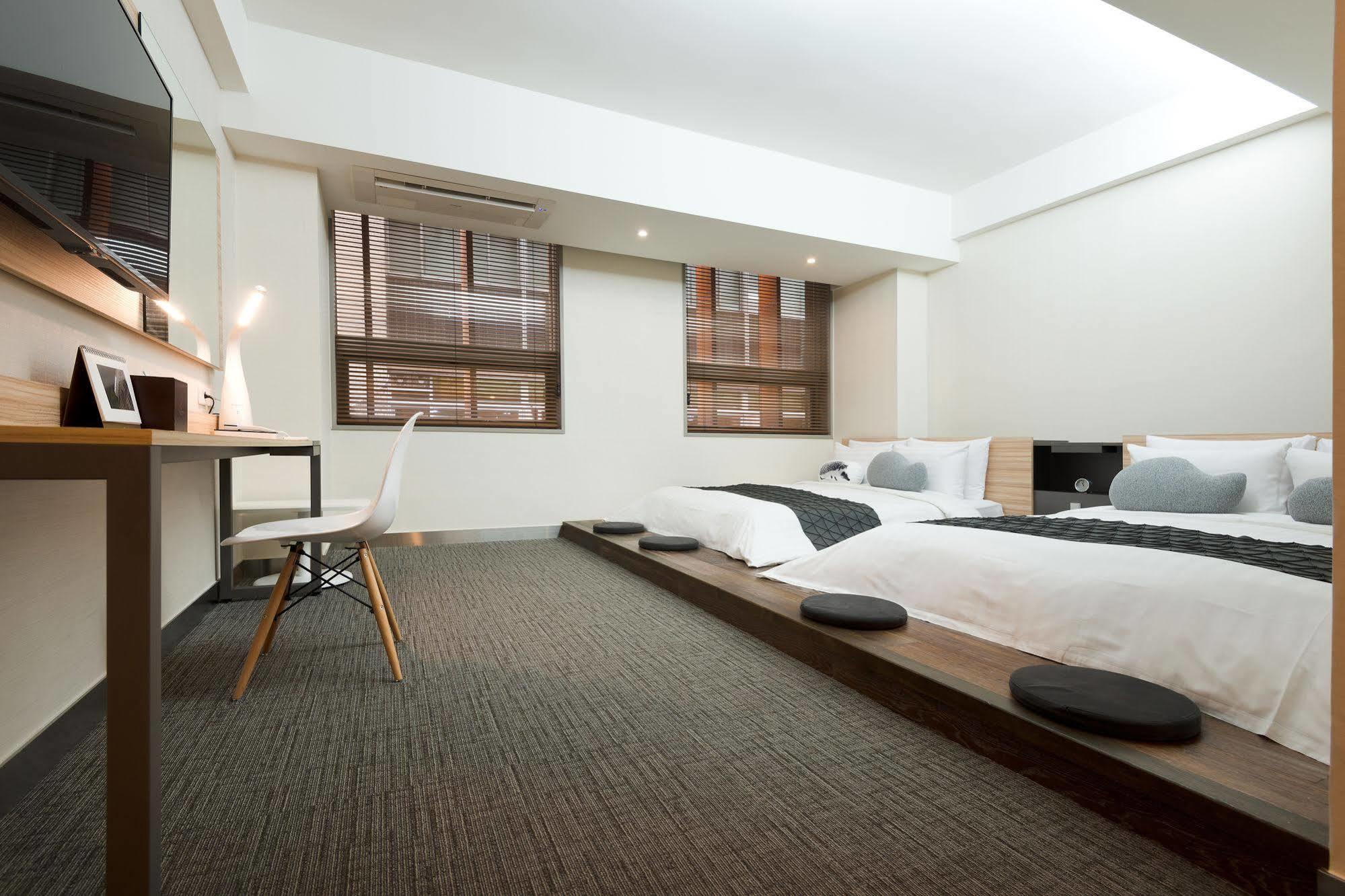 Metro Hotel Myeongdong Seoul Ngoại thất bức ảnh